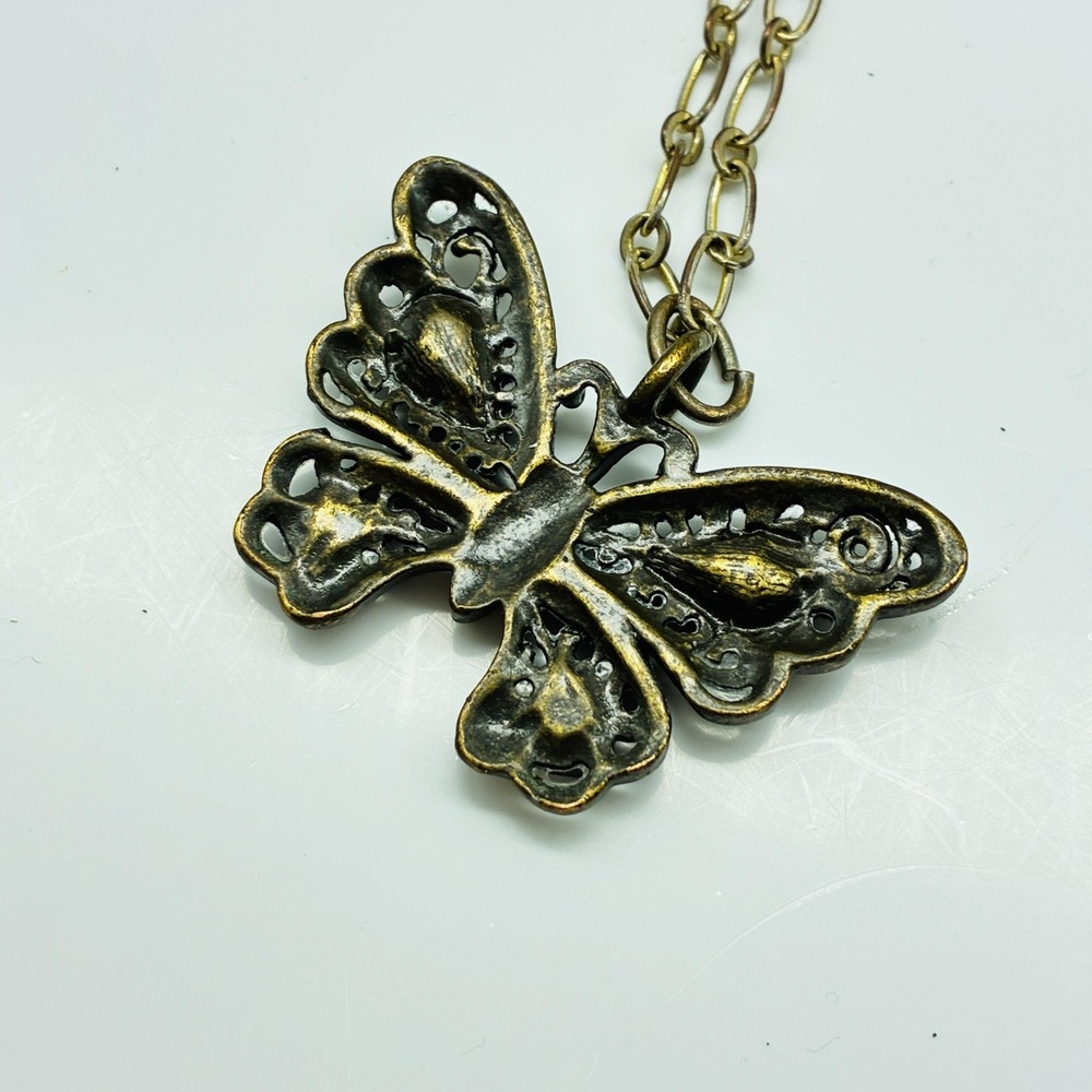 Layered Necklace Lot of 2 Pearl Rhinestone and Crystal Butterfly Pendant - Picture 10 of 10